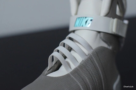 MAG NIKE 0720